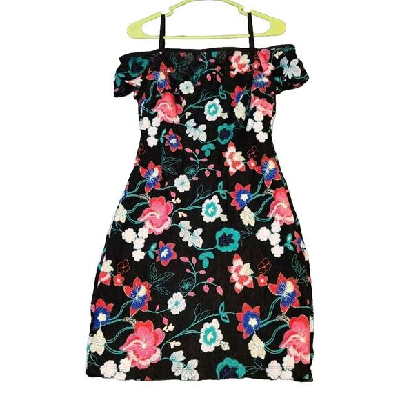 Guess Womens Black Embroidered Floral Lace Cold Shoulder Lined Mini Dress Size 6 - Picture 1 of 14